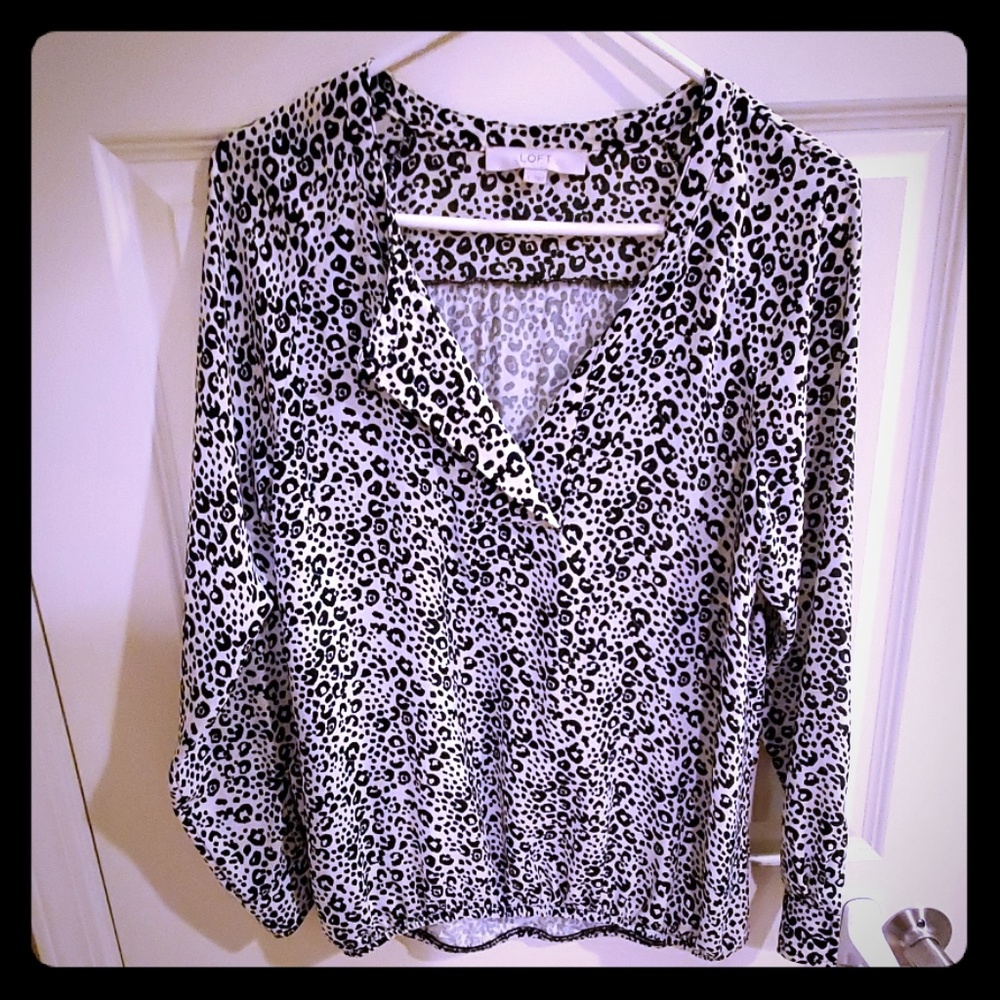 Make an offer 🙂 LOFT animal print blouse small